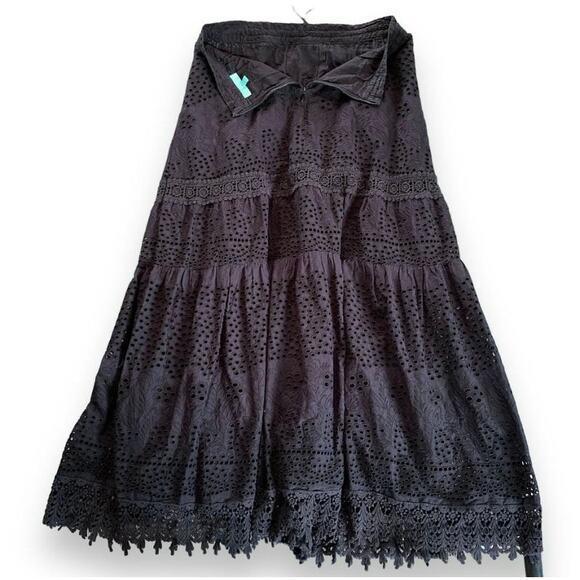 Melissa Odabash Alessia Black Eyelet Tiered
Maxi Skirt Sz M/L Black Cottagecore - Picture 3 of 7